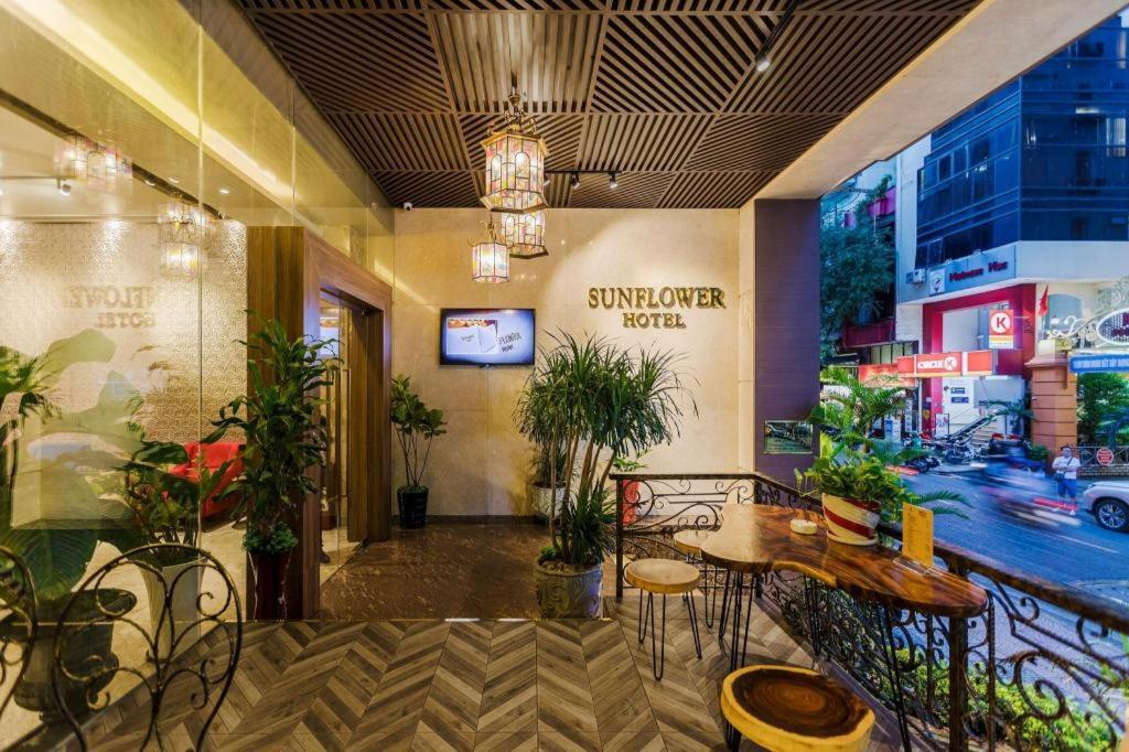 Sunflower Cbq Hotel ホーチミン市 エクステリア 写真