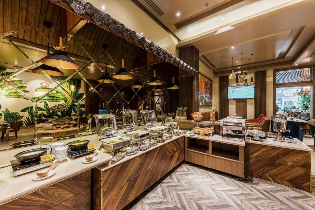 Sunflower Cbq Hotel ホーチミン市 エクステリア 写真